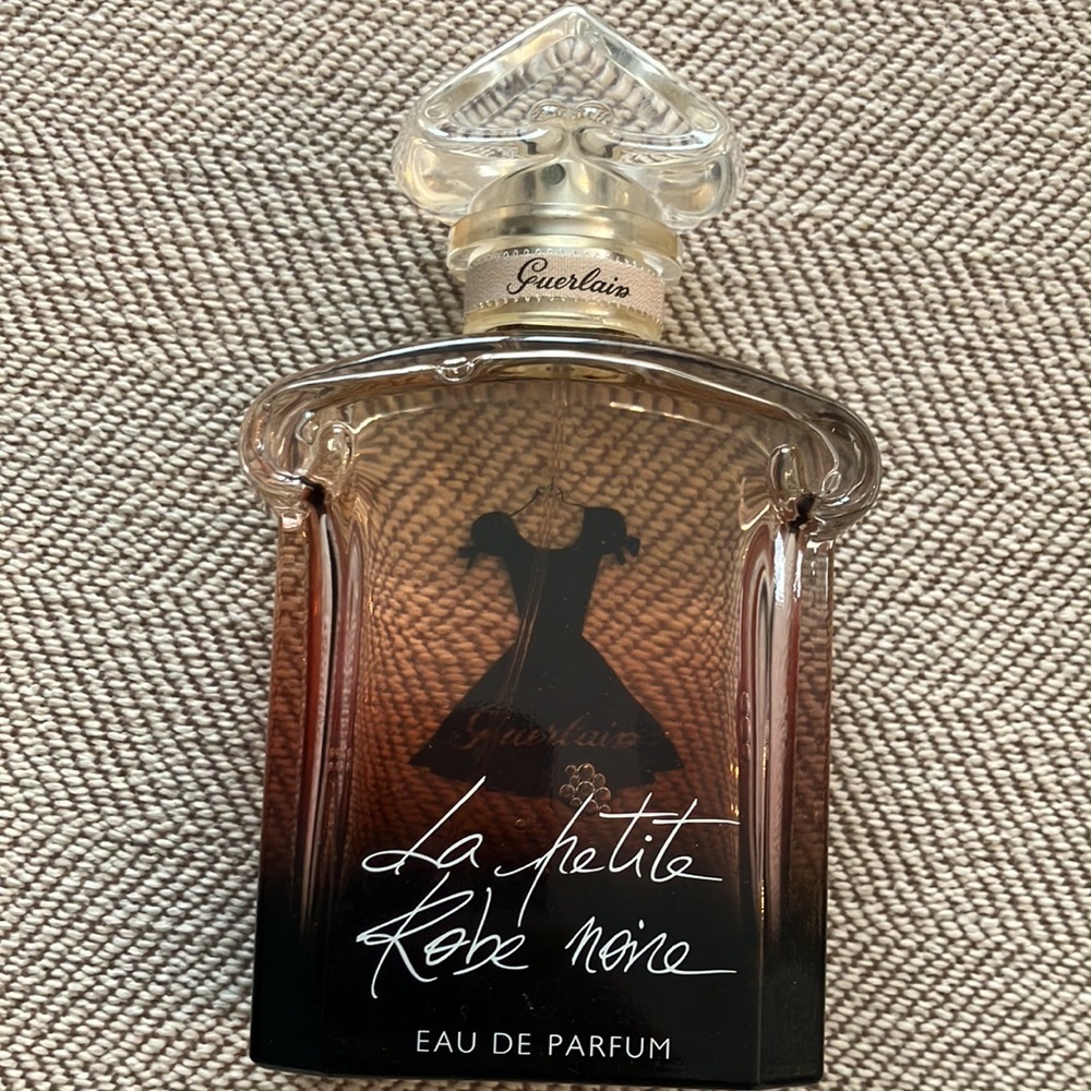 Guerlain la petit robe noire eau de parfum​ - Picture 3 of 4